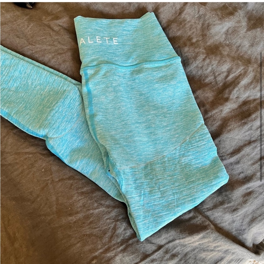 alphalete leggings